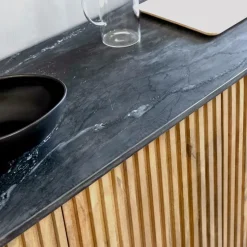 Buffet<Made in Meubles Buffet 4 portes en bois de manguier et marbre Betty