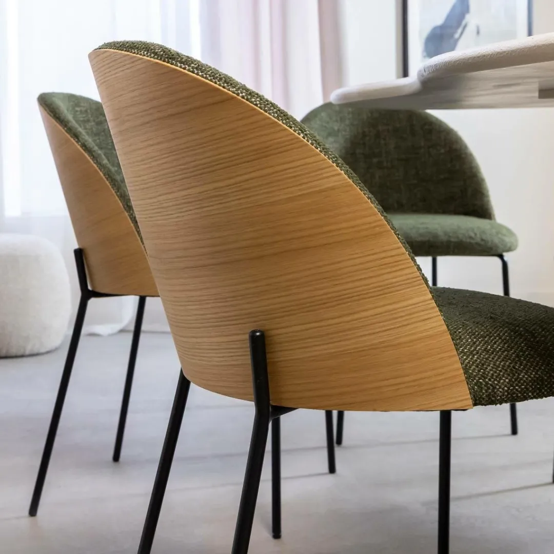 Chaise<Made in Meubles Chaise en tissu vert et bois clair Nyssa (lot de 2)