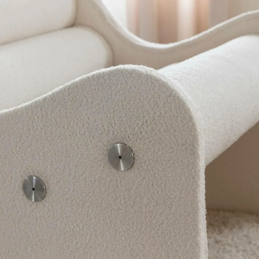 Fauteuil<Made in Meubles Fauteuil des années 70 en tissu bouclette blanc Athéna