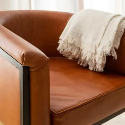 Fauteuil<Made in Meubles Fauteuil en cuir marron et métal Sacha