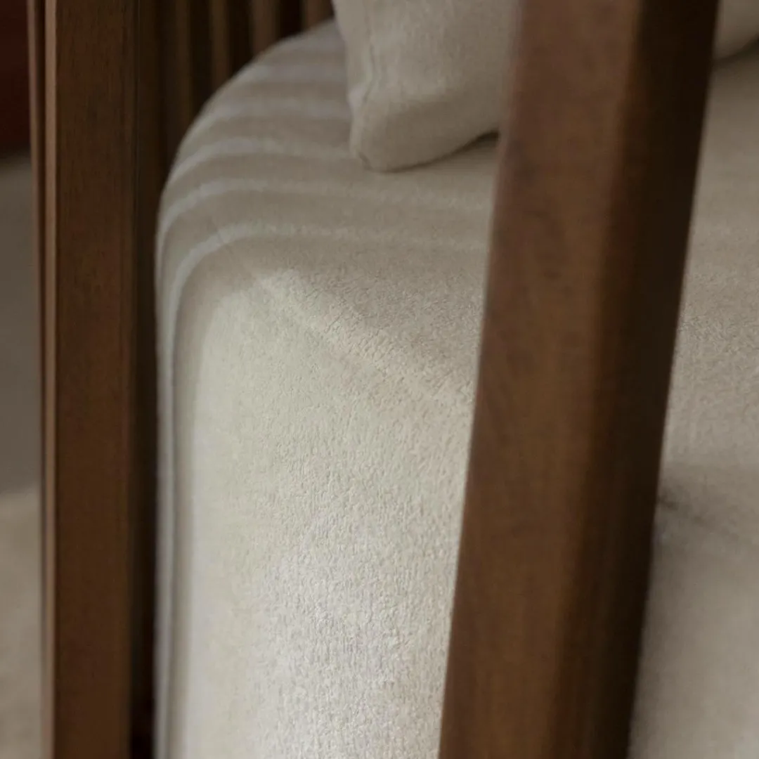 Fauteuil<Made in Meubles Fauteuil en manguier et en velours Térence