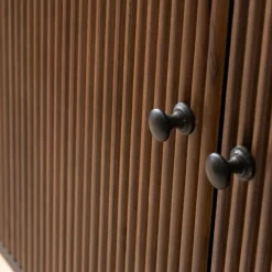 Buffet<Made in Meubles Petit buffet arrondi en bois de manguier et métal Ysé