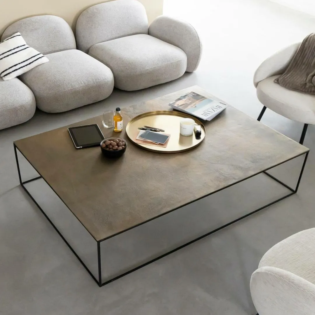 Table Basse<Made in Meubles Table basse en aluminium doré et métal noir Victoria