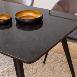 Table À Manger<Made in Meubles Table à manger avec plateau en granite noir Antonella